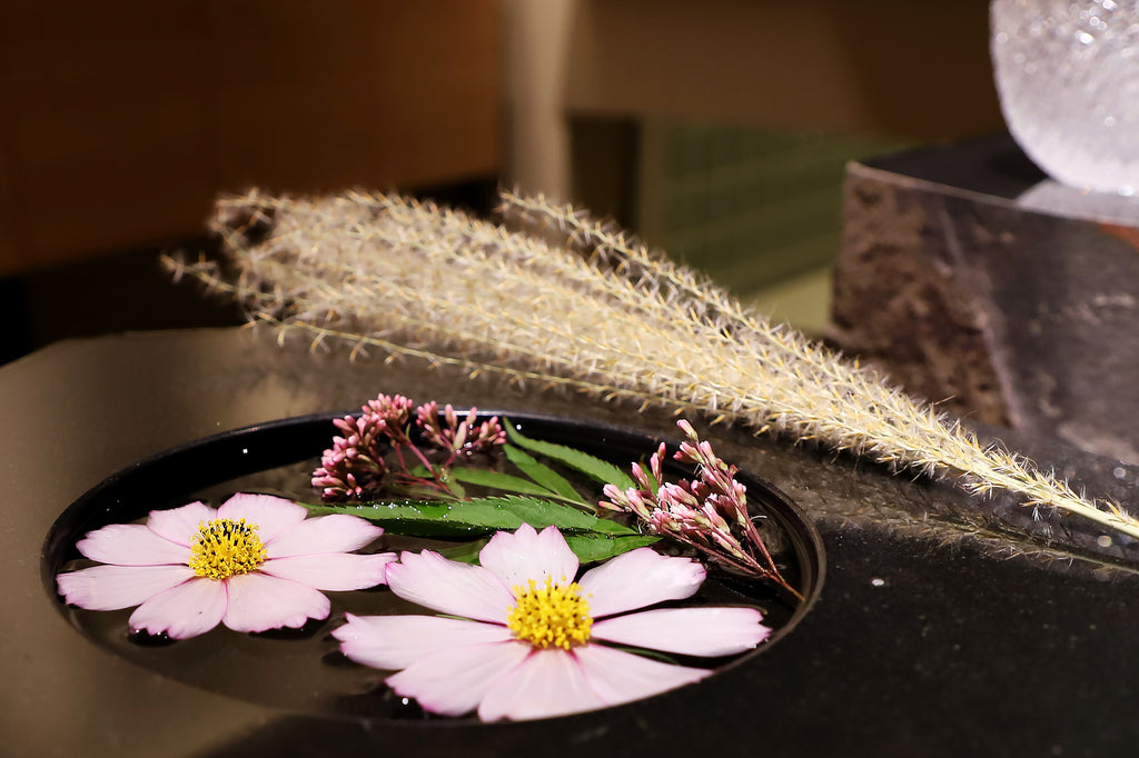 白金店 − 本日のお花 #002 – 室町硝子工芸